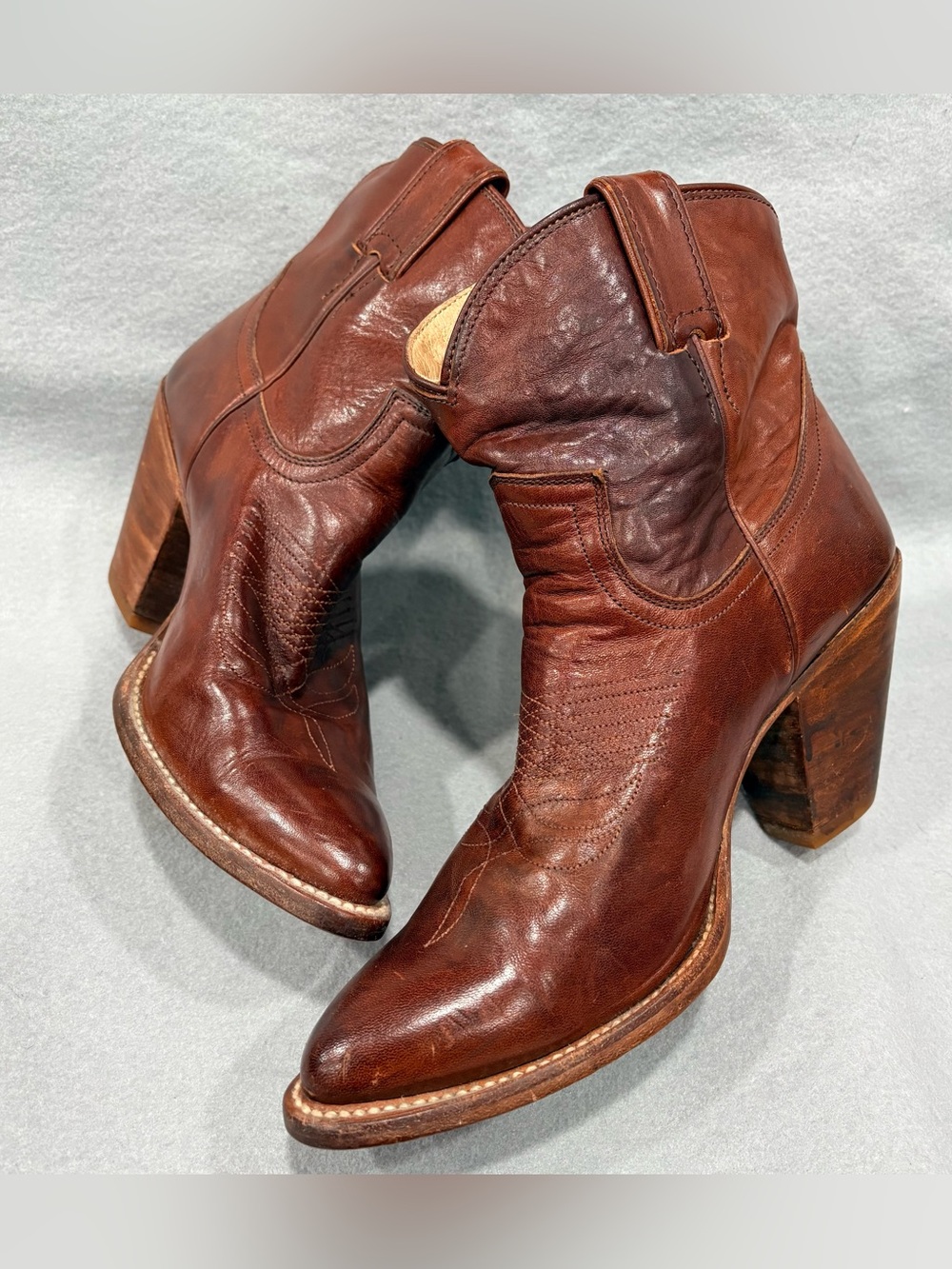 Vintage Frye Ankle Western Boot Snip Toe Cuban Heels Brown 77822 Women’s Sz 8B
